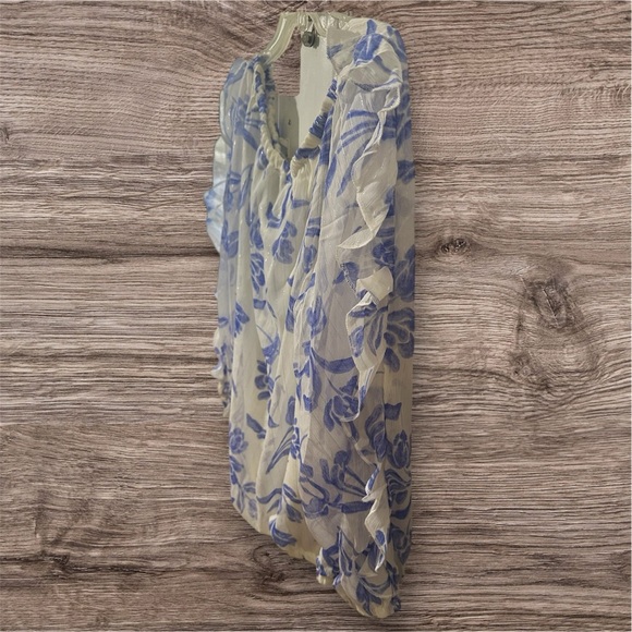 CeCe Blue Floral Blouse - Picture 4 of 8